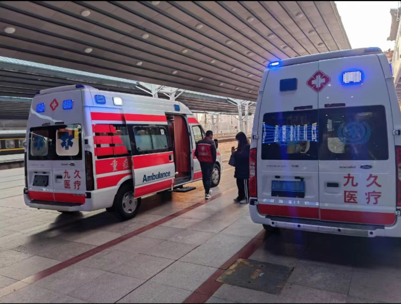 平乡县救护车长途转运